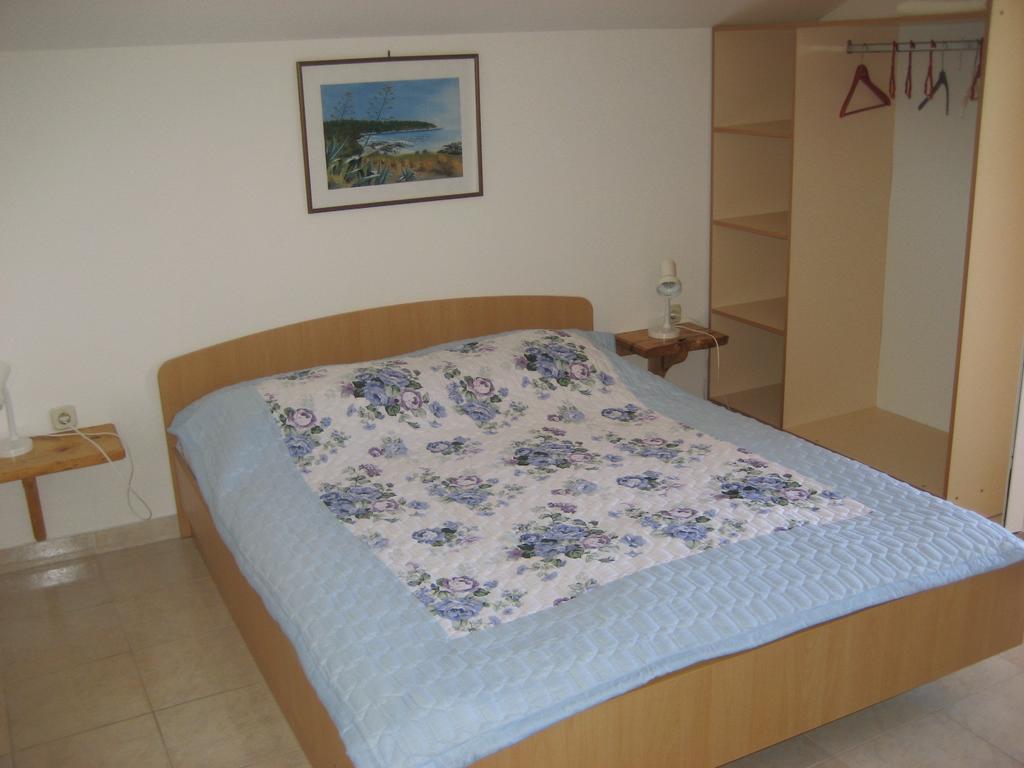 Apartments Katica Lumbarda Kamer foto