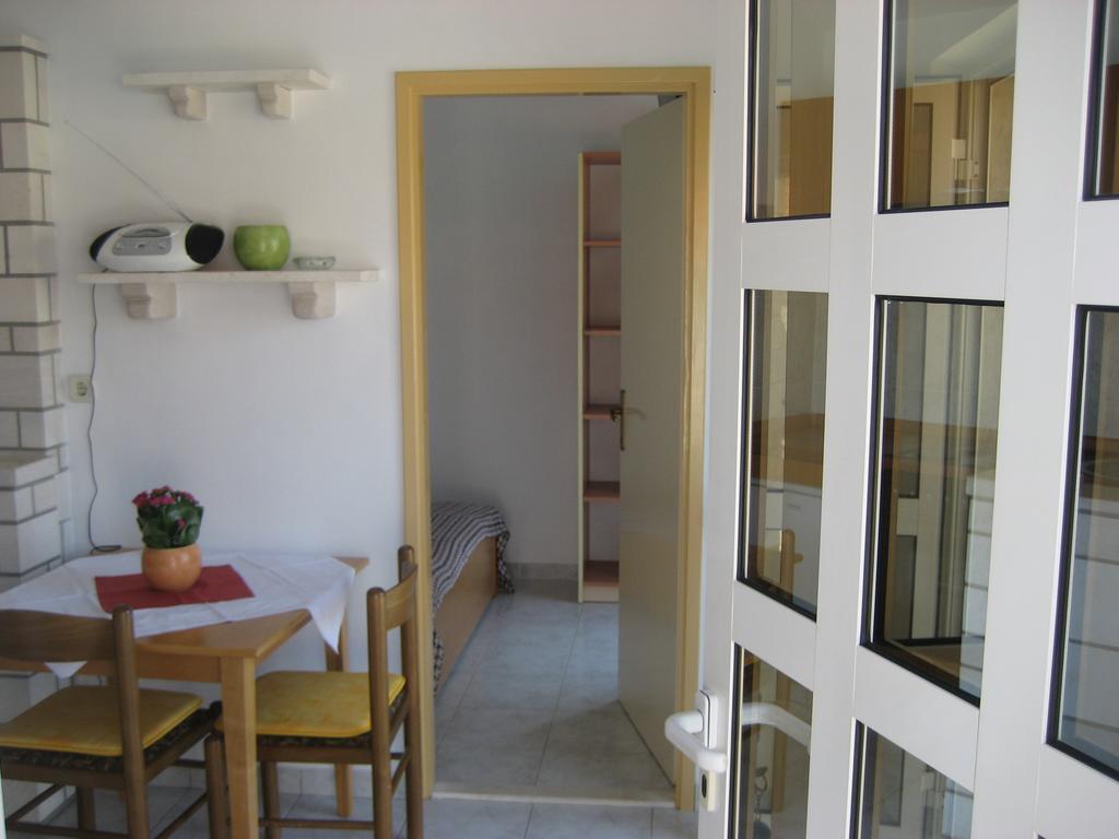 Apartments Katica Lumbarda Kamer foto