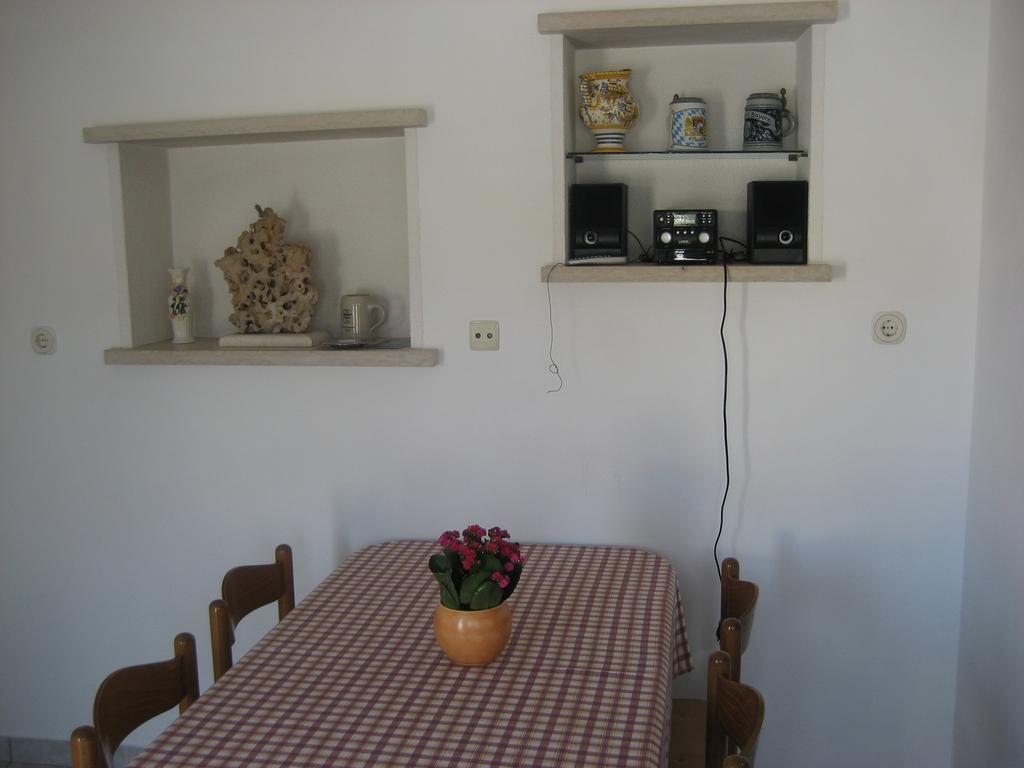 Apartments Katica Lumbarda Kamer foto